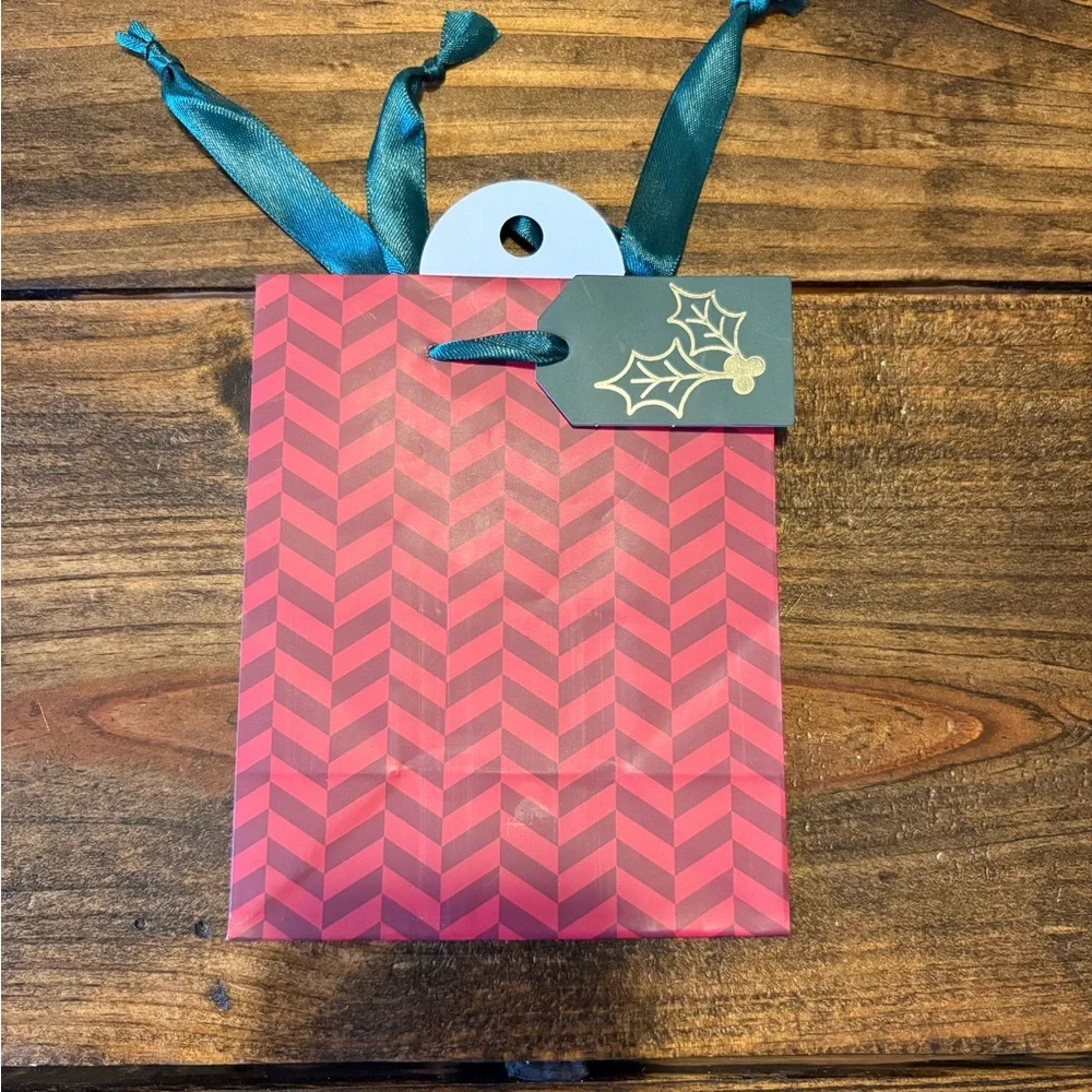 Wondershop Red and Green Gift Bags